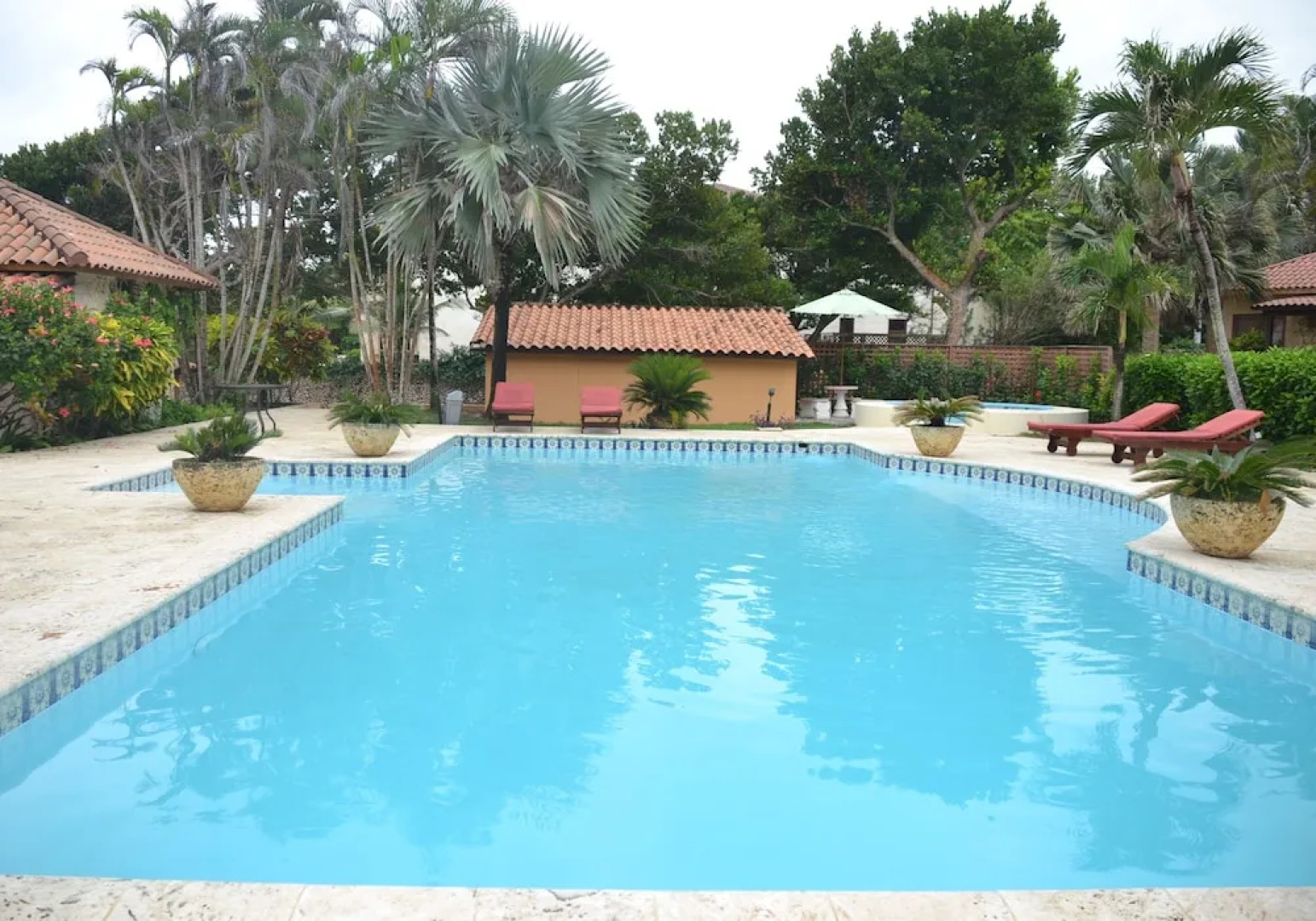 Family Oriented - Private Beach & Horse Stables - Ocean, Pool, & Hot Tub
