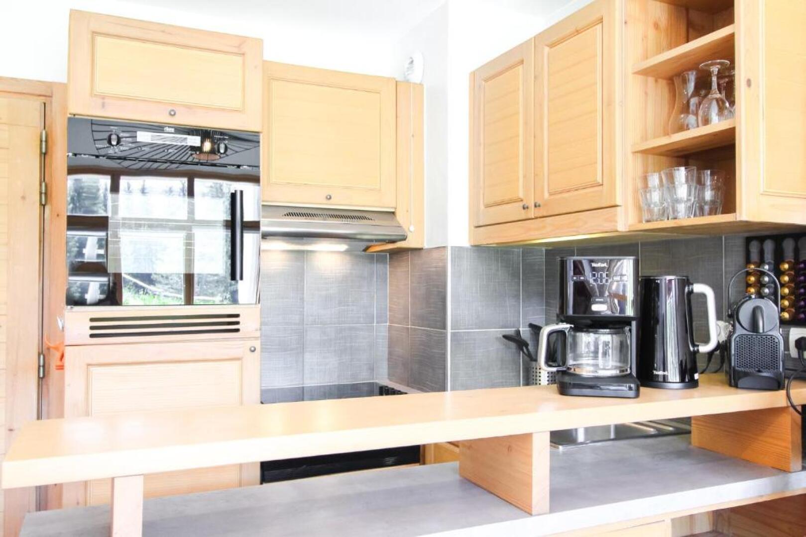 1-bed apartment in 5* Residence with mountain views, ski in, ski out