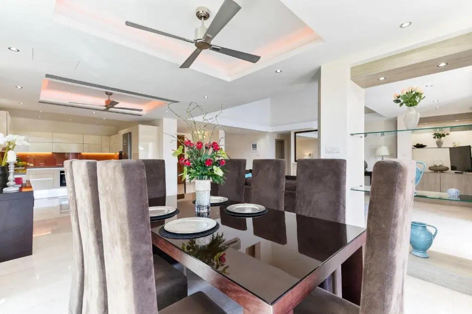 4 bedroom Villa Galinios with large private pool, Aphrodite Hills Resort