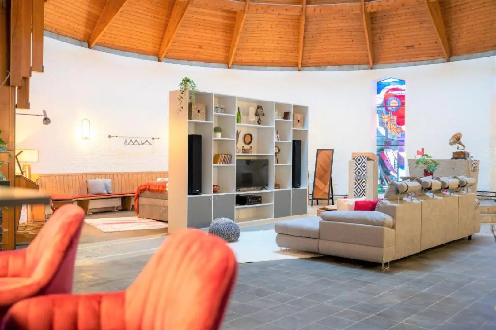 dreamcation - Wohnen in KIRCHE, 3D-Tour, Terrasse, BBQ, Küche, Kamin, 180qm