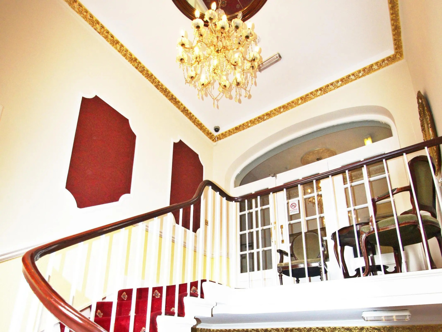 The Grand St Leger Hotel