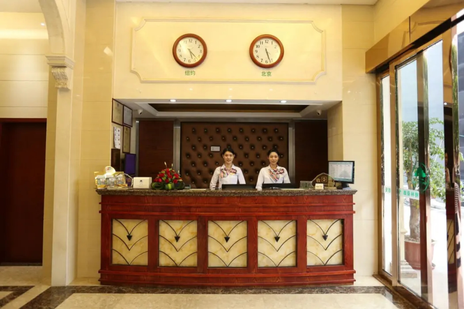 GreenTree Inn Jieyang North Linjiang Road Express Hotel
