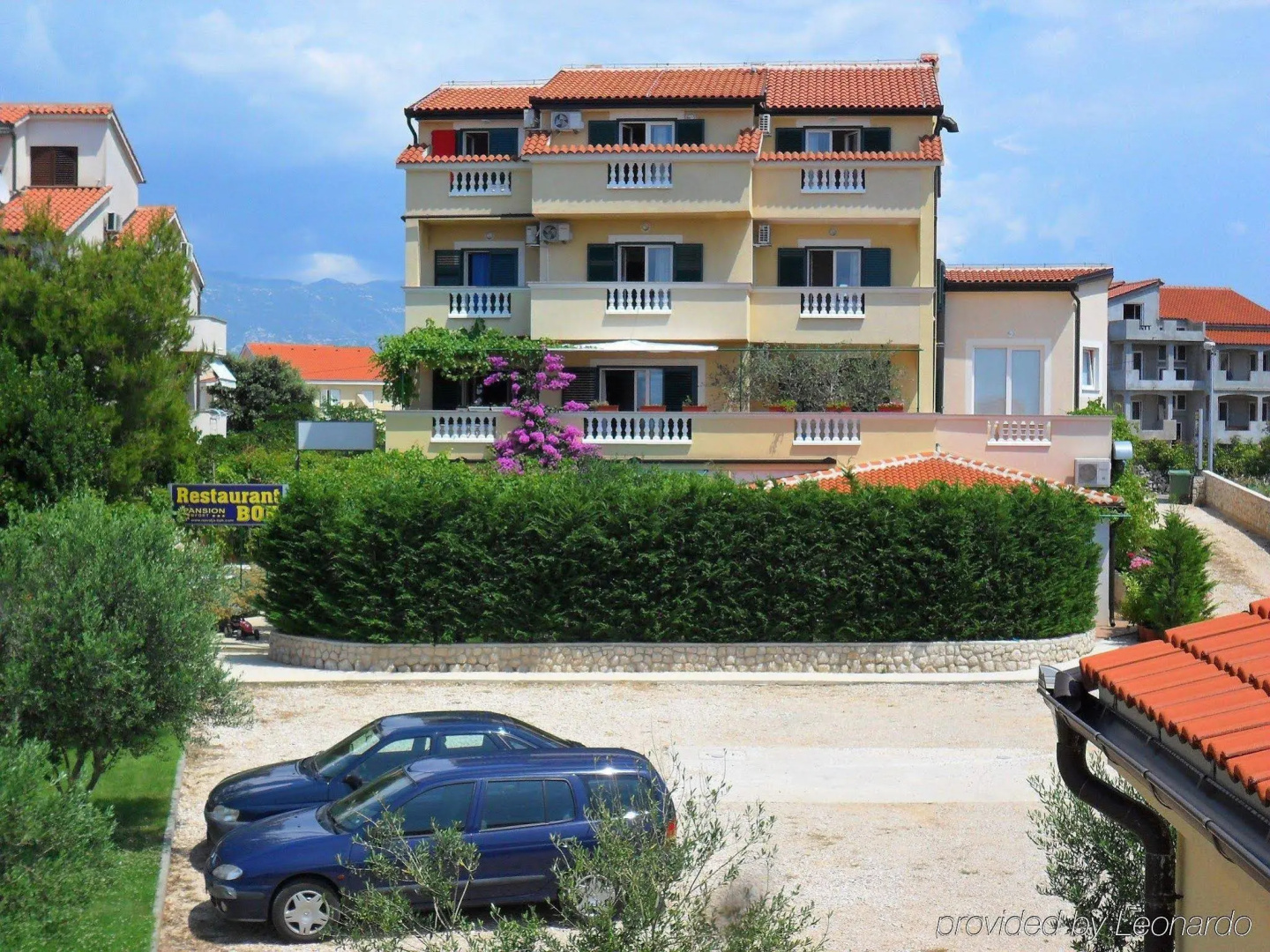 Pansion Villa Bok
