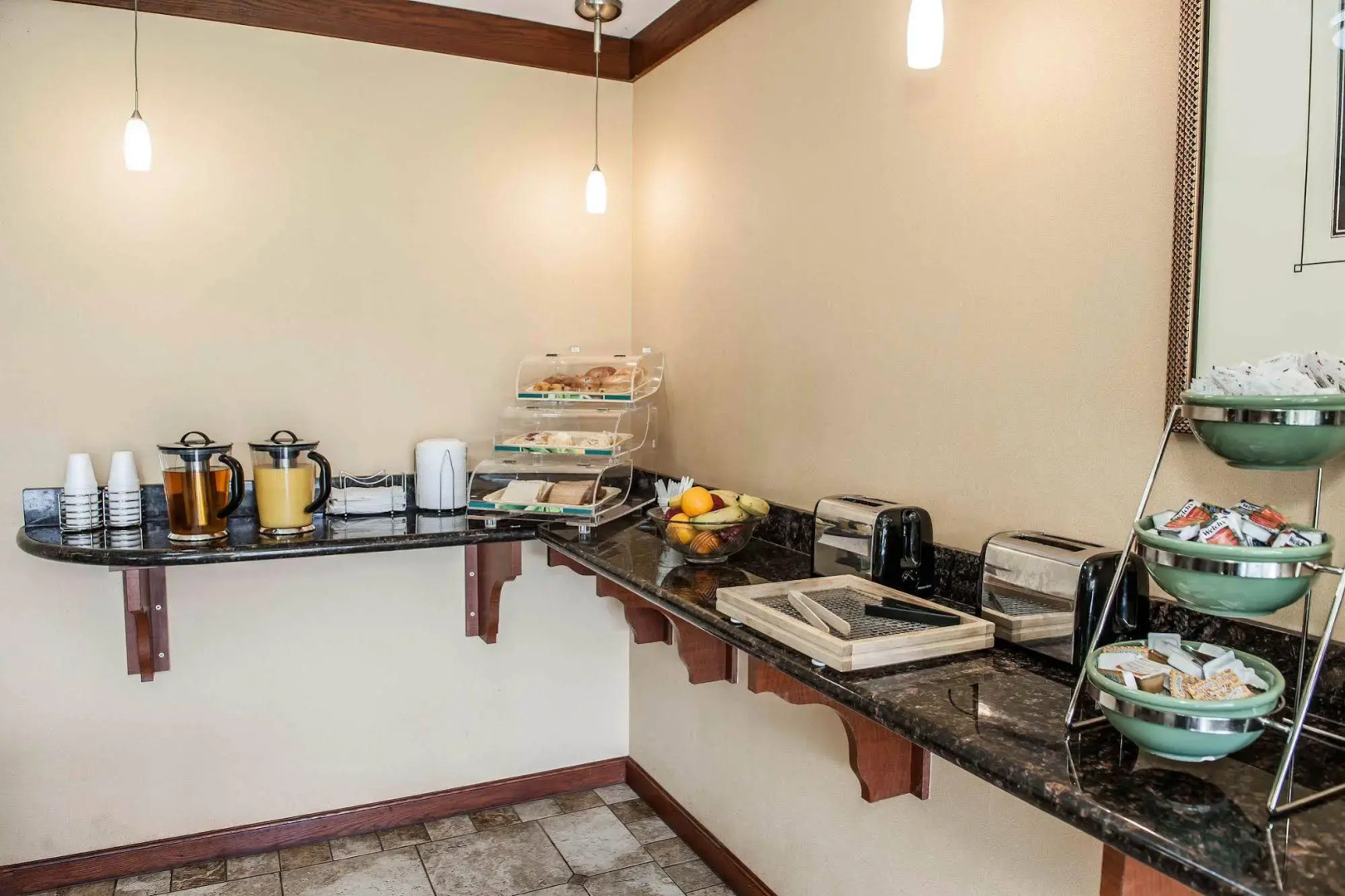 Baymont by Wyndham Greenfield