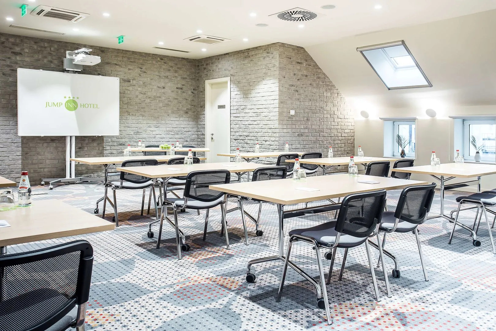 Jump INN Hotel Belgrade