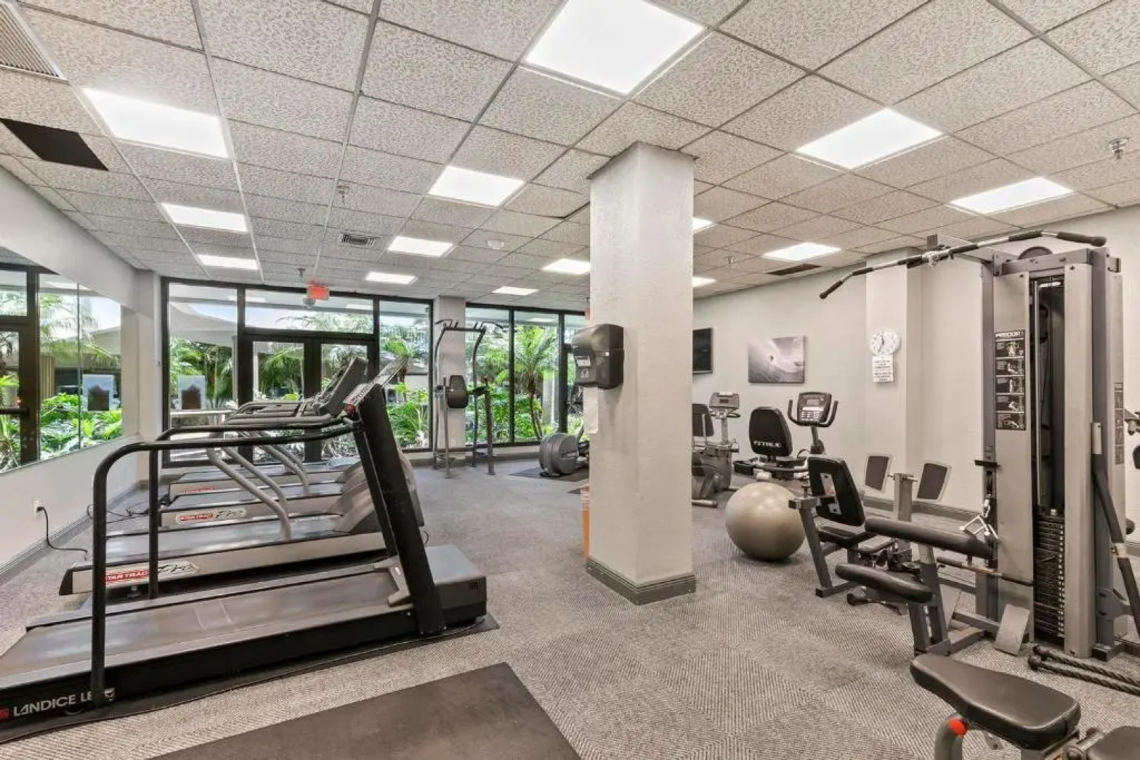 La Bella Vita on Marco - South Seas Tower 3, 1802