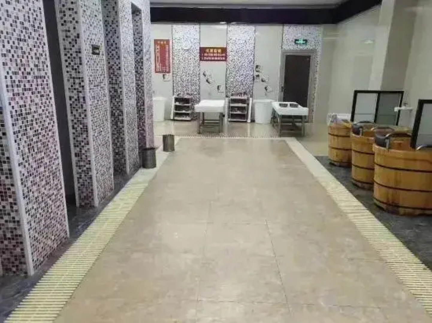 Yixian Sunshine Travel Inn (Xinxiang Hongmen University Town Branch)