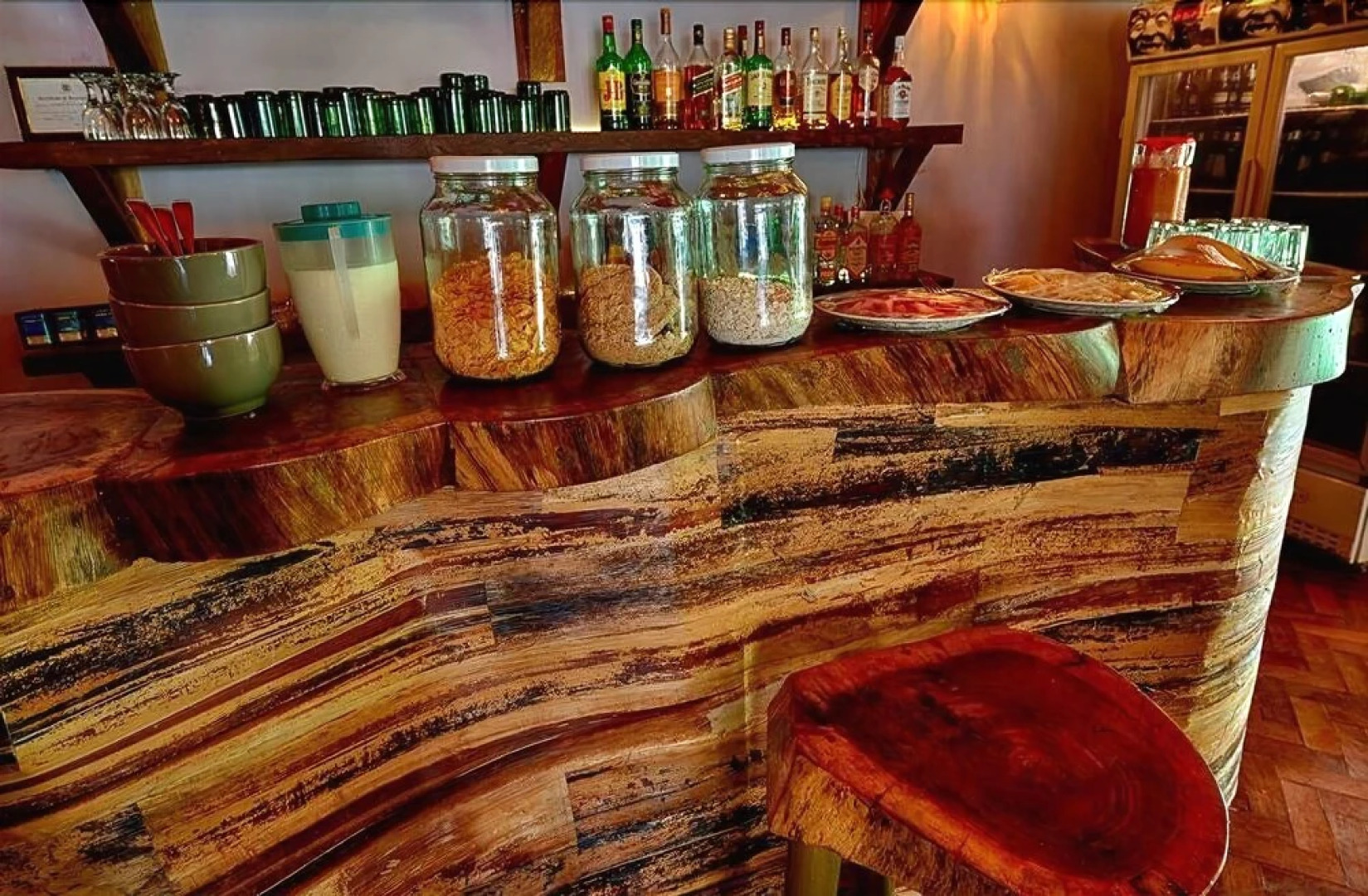 Source Of The Smile Hotel & Guesthouse