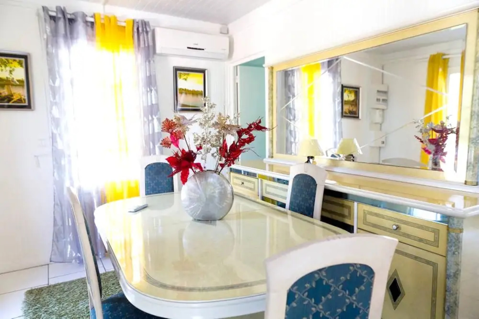 House With 2 Bedrooms in Pointe Noire, With Wonderful sea View, Enclos