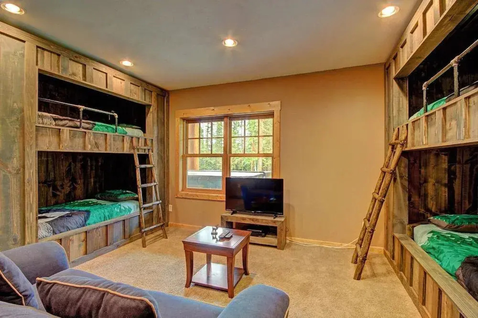 Timber Ridge Lodge by RedAwning