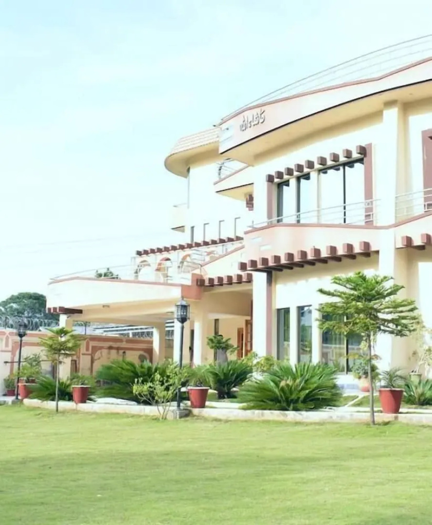 Royal Emirates Residence