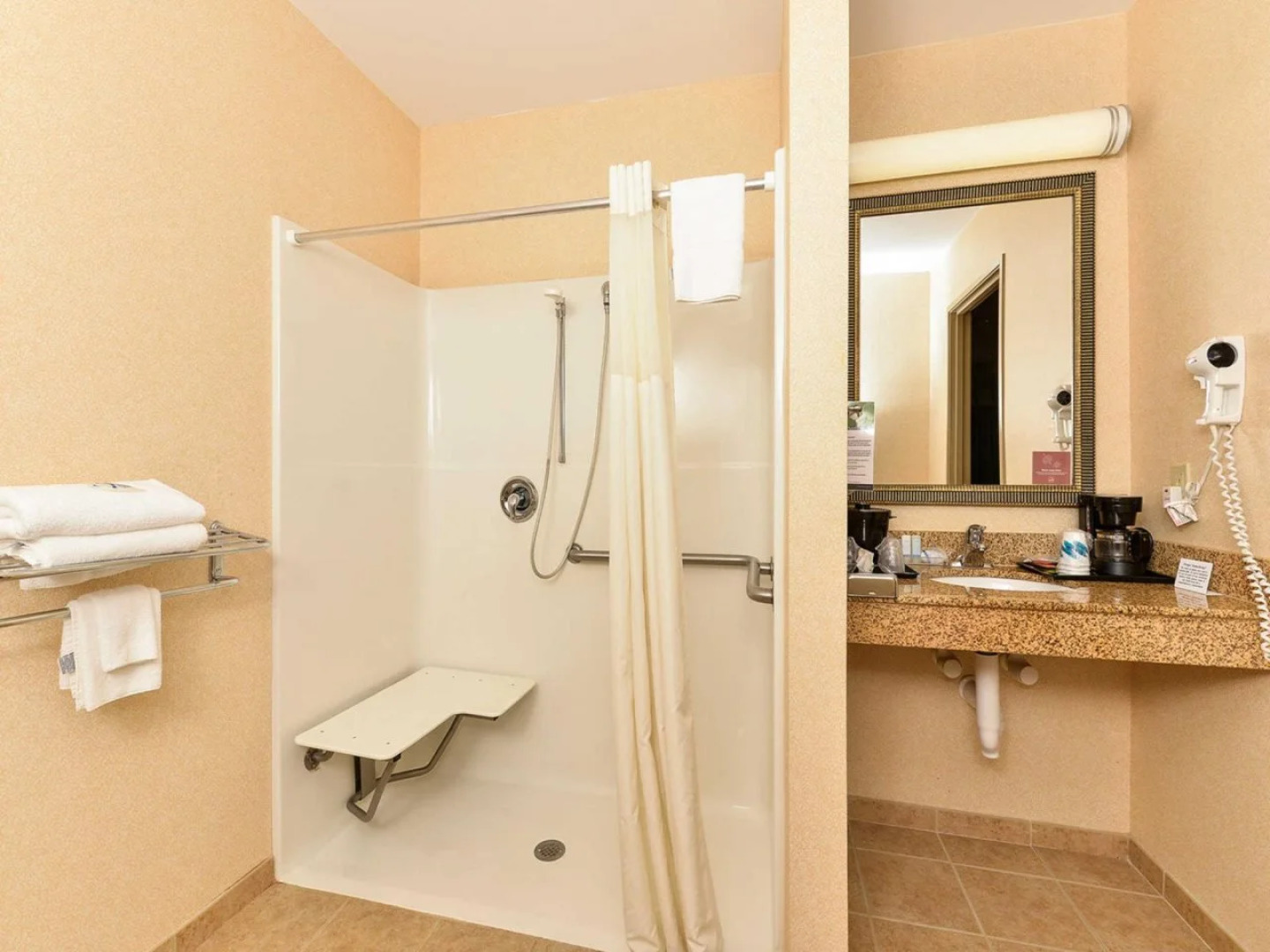 Sleep Inn & Suites Near Joint Base Andrews - Washington Area