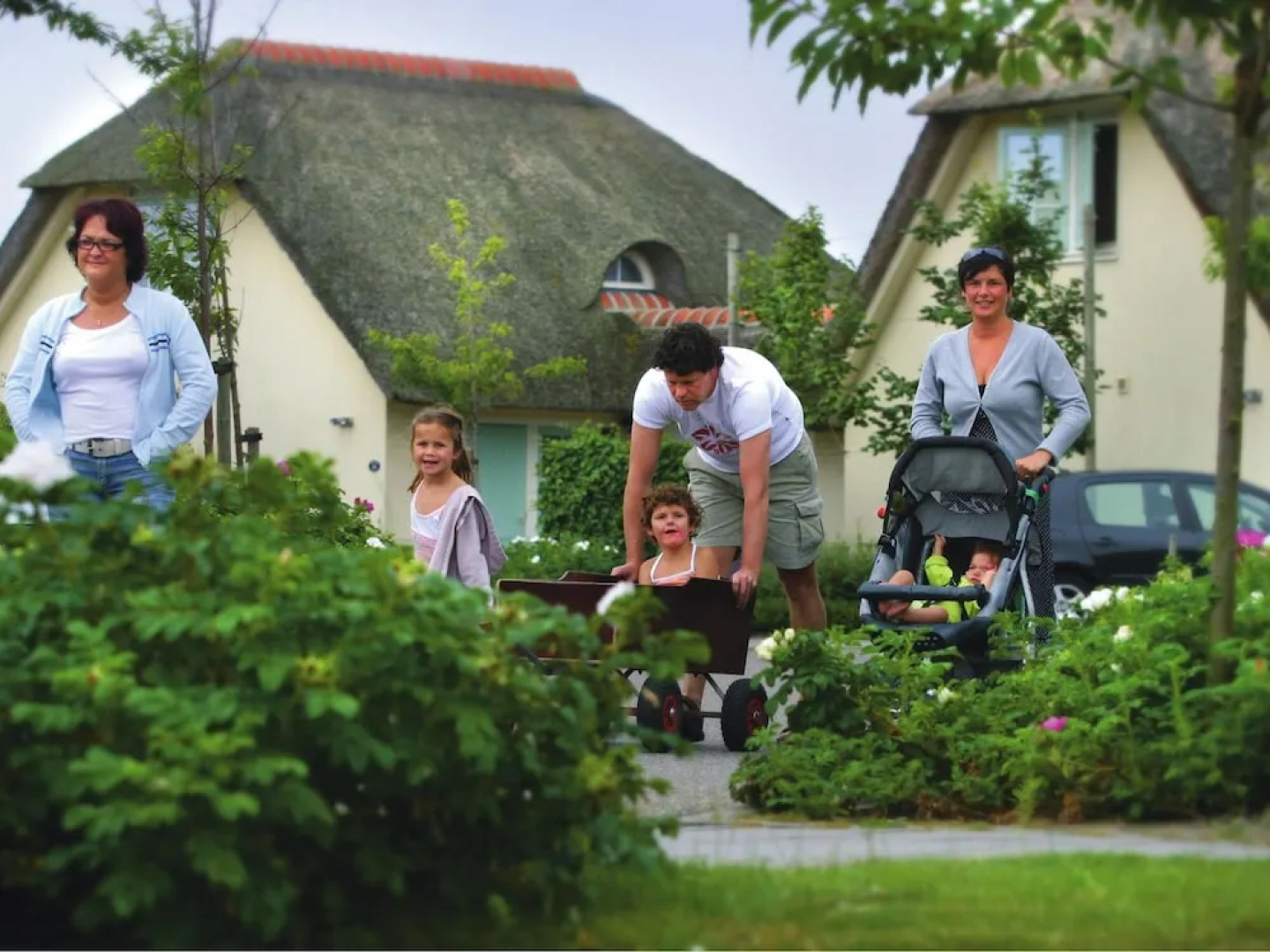 Thatched Villa With Dishwasher, sea at 1 km. in Domburg