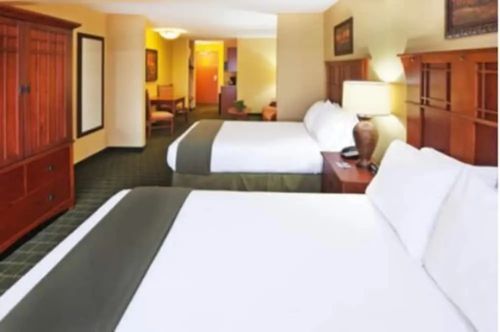 The Q Hotel And Suites