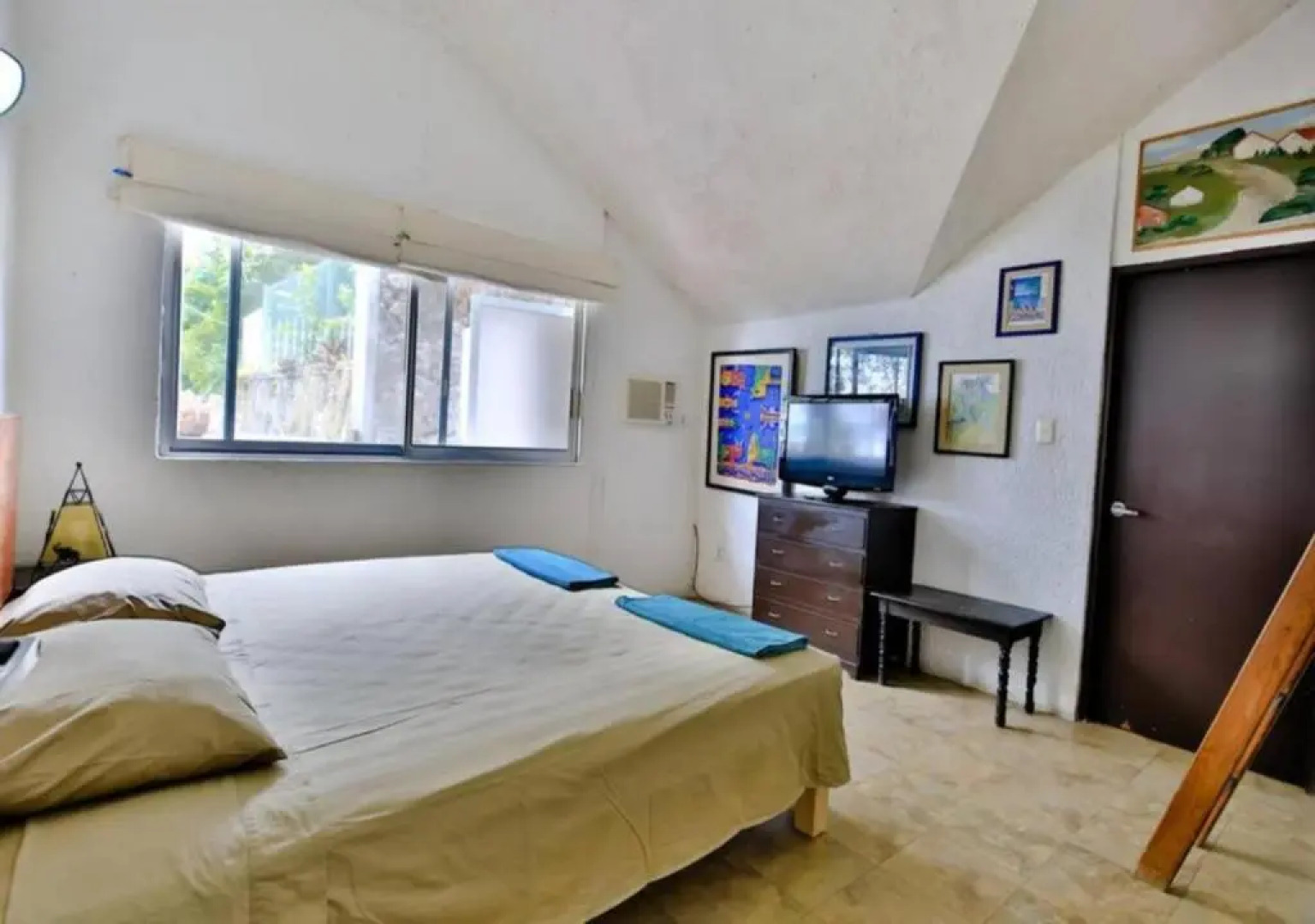 7BR Impresionante Casa De LAGO Con Alberca