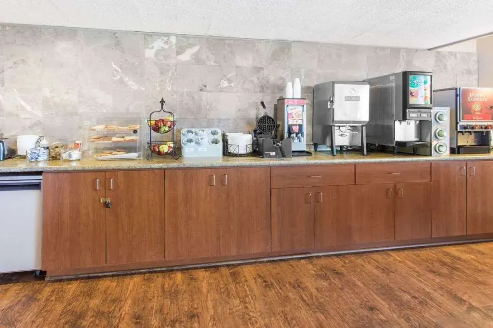 Days Inn by Wyndham Dubuque