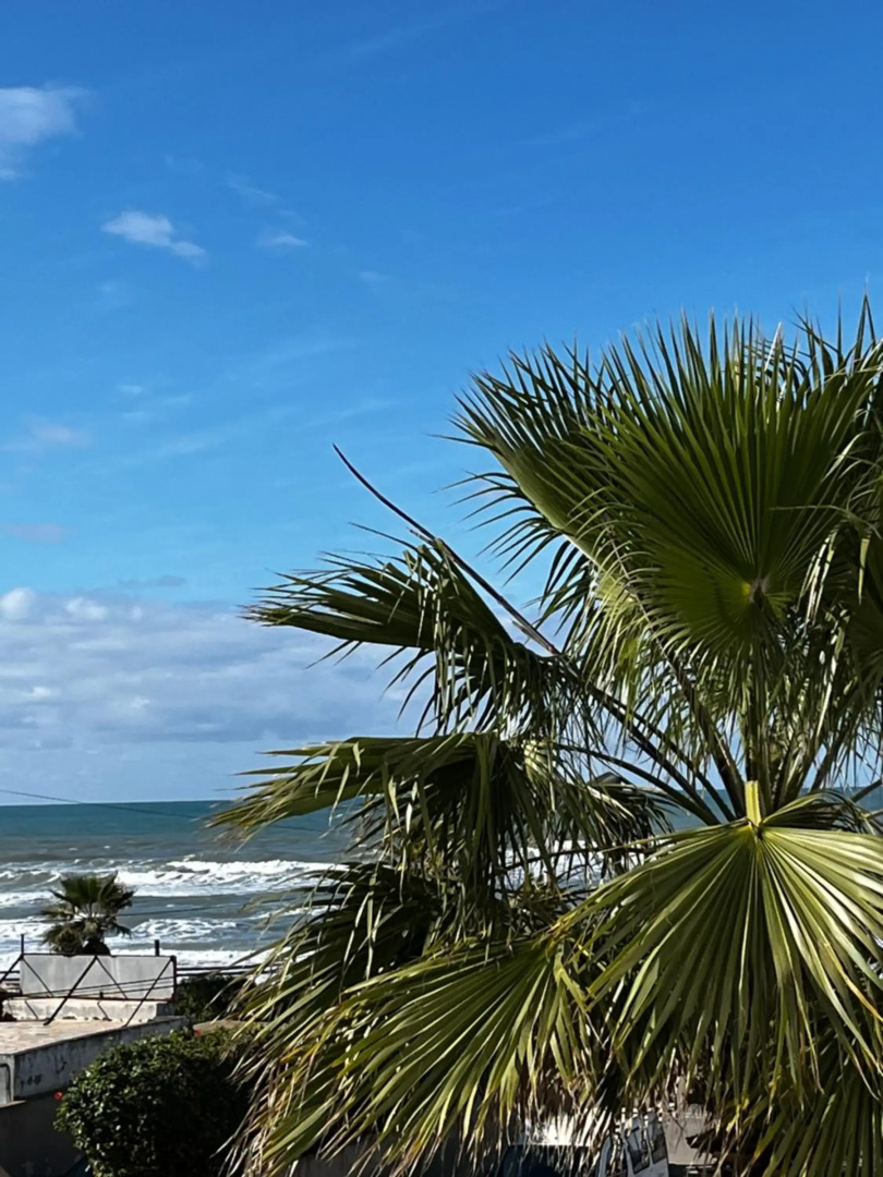 Appartement front de mer avec piscine à Dar Bouazza