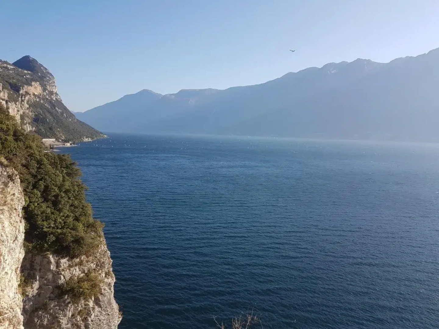 Appartamento Tobias 201 La Portella by Gardadomusmea