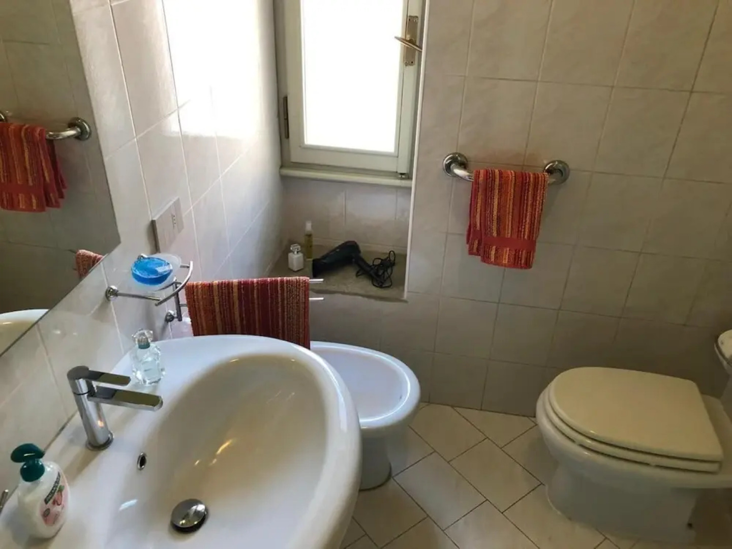 Carola A Tastefully Furnished Apartment Lakefront