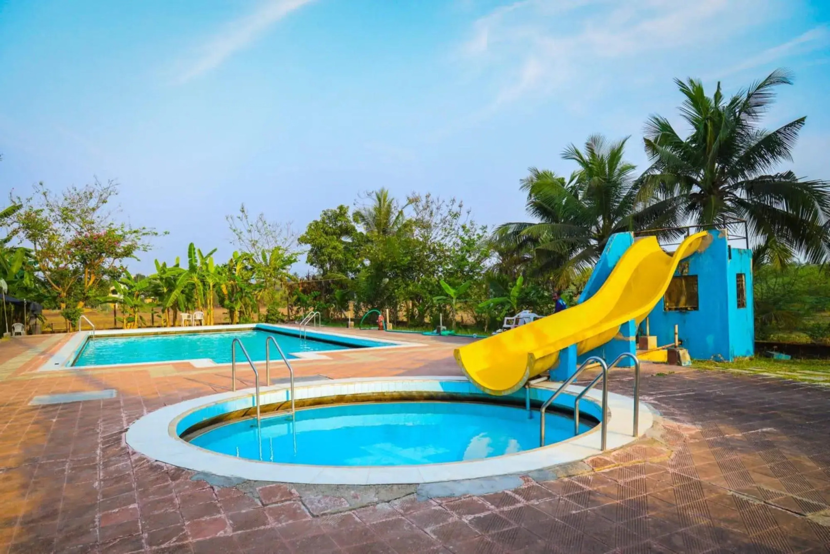 Anand Beach Resort Bordi