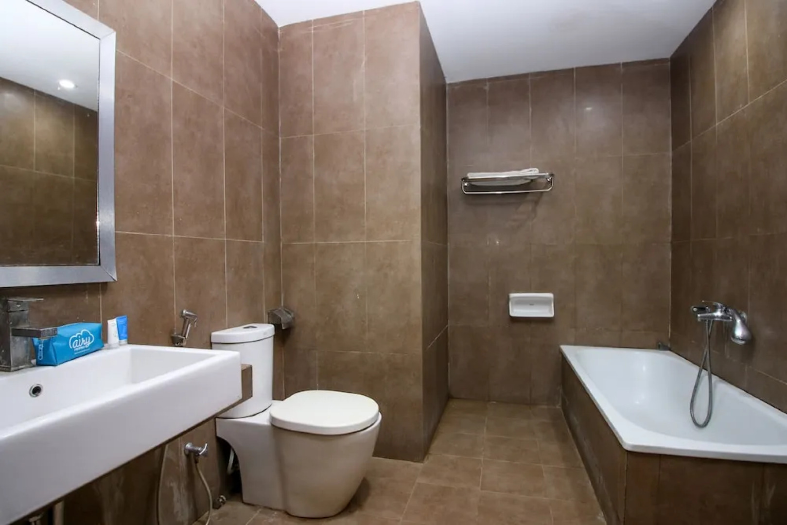 Airy Kendari Barat Diponegoro 75