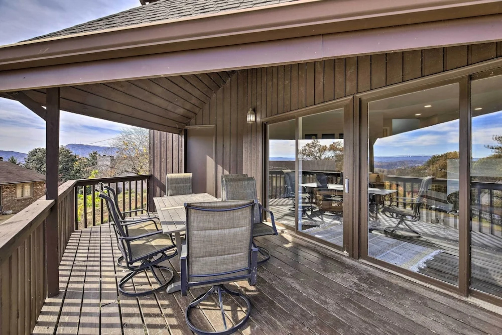 Updated Kingsport Home w/ Deck + Mtn Views!