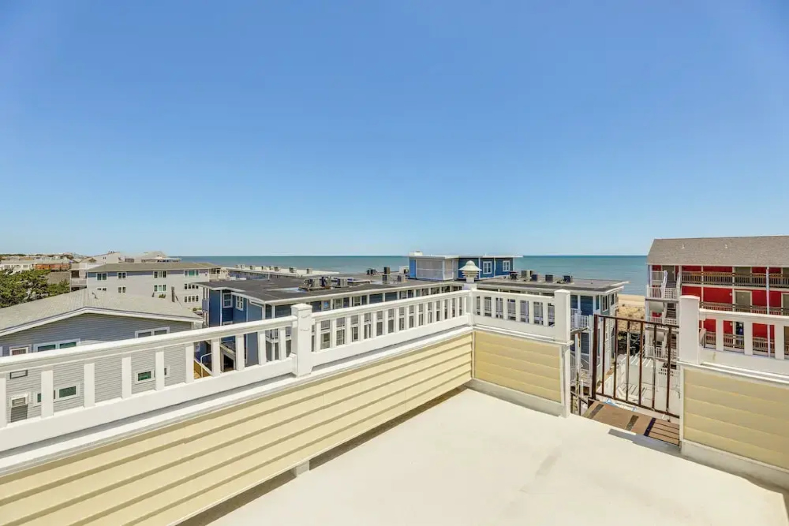 Steps to Shore: Newly Renovated Dewey Beach Home!