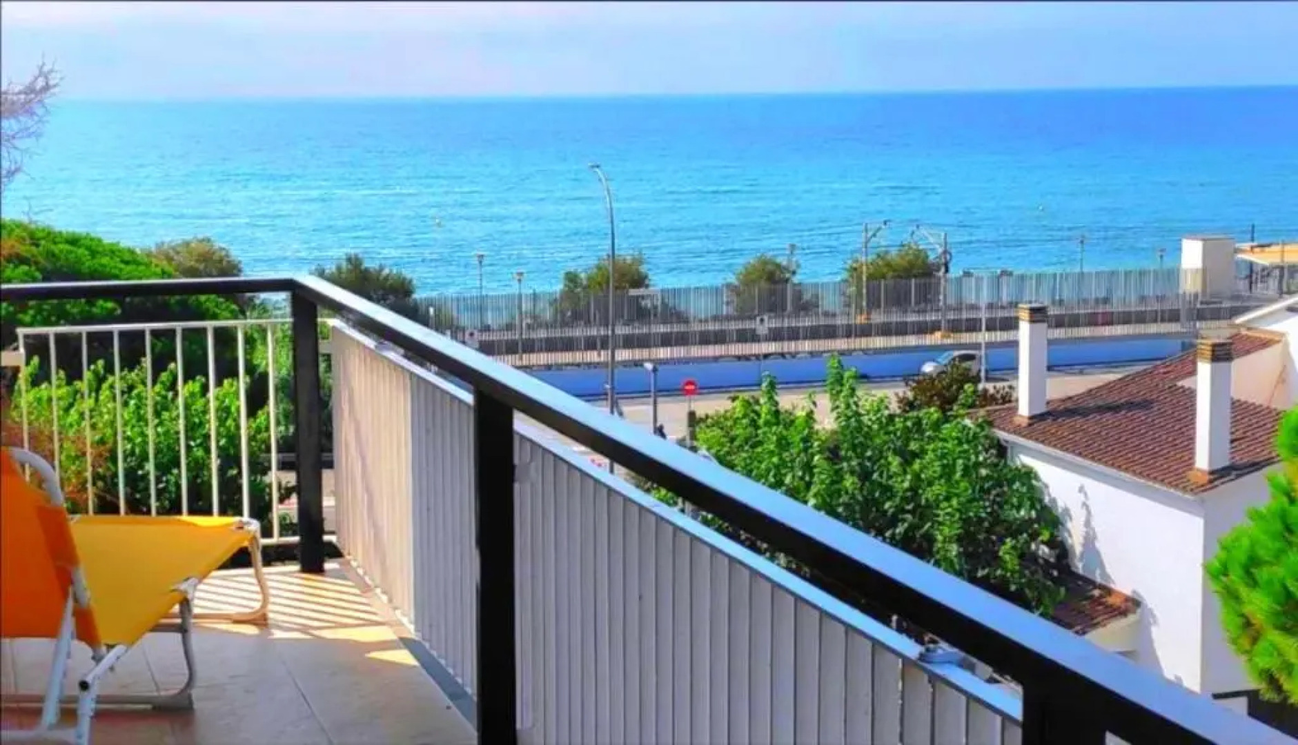 Sea And Pool Apartment 2