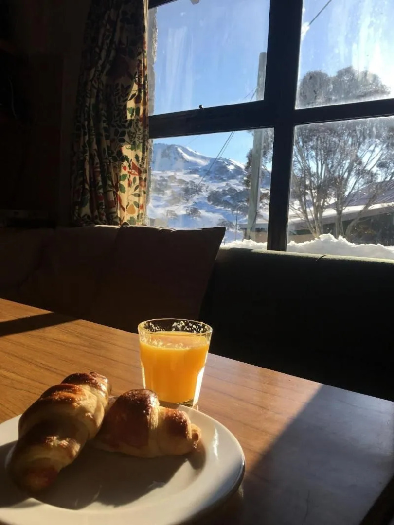 Knockshannoch Ski Lodge