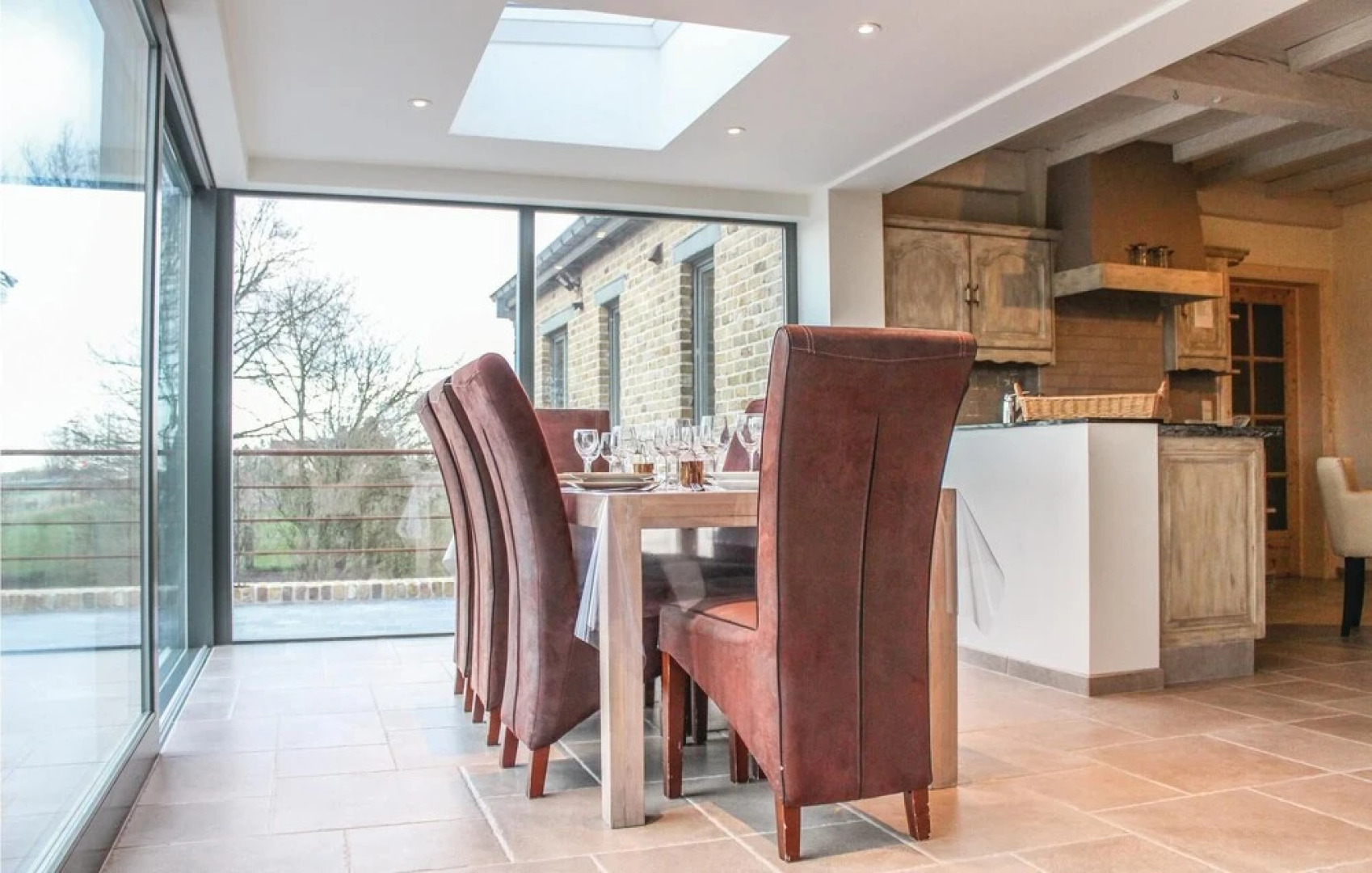 Nice Home in Lo-reninge With 6 Bedrooms, Jacuzzi and Wifi