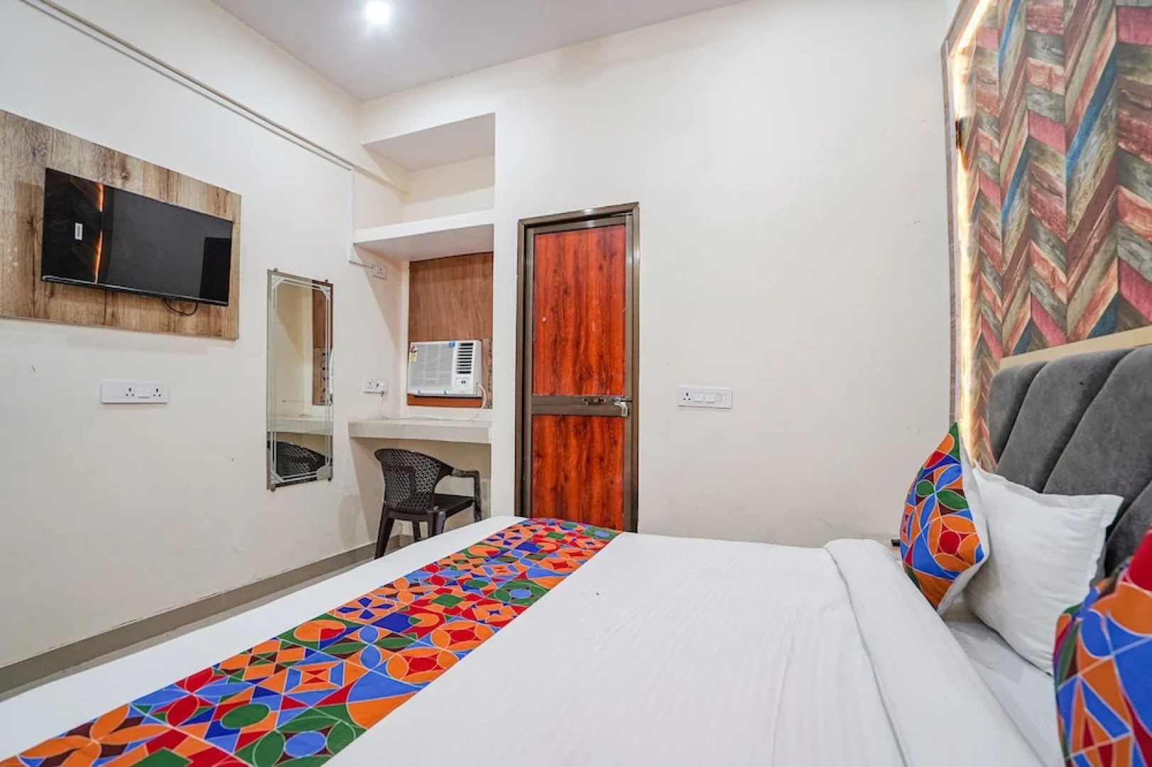 Fabhotel Siya Bihari