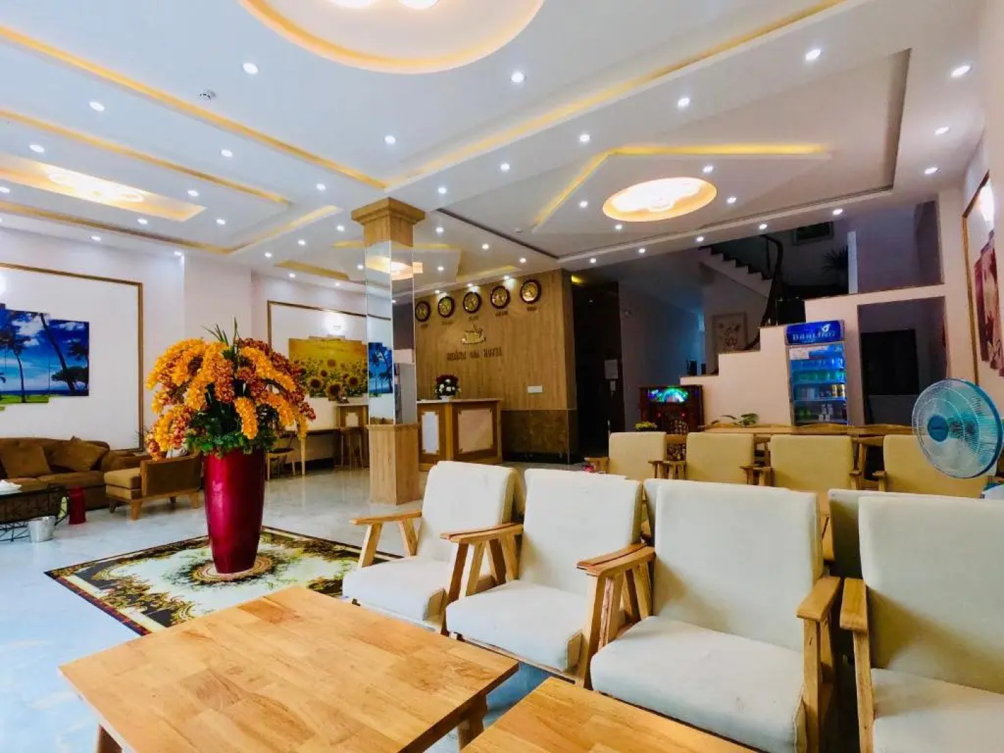 Hoang Gia Hotel Con Đao
