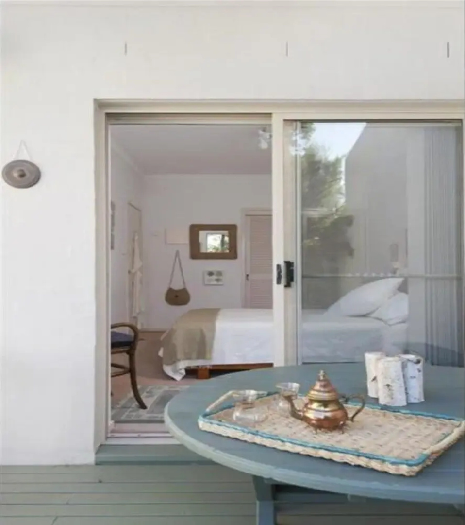 25 12-18 Newth Place Surf Beach