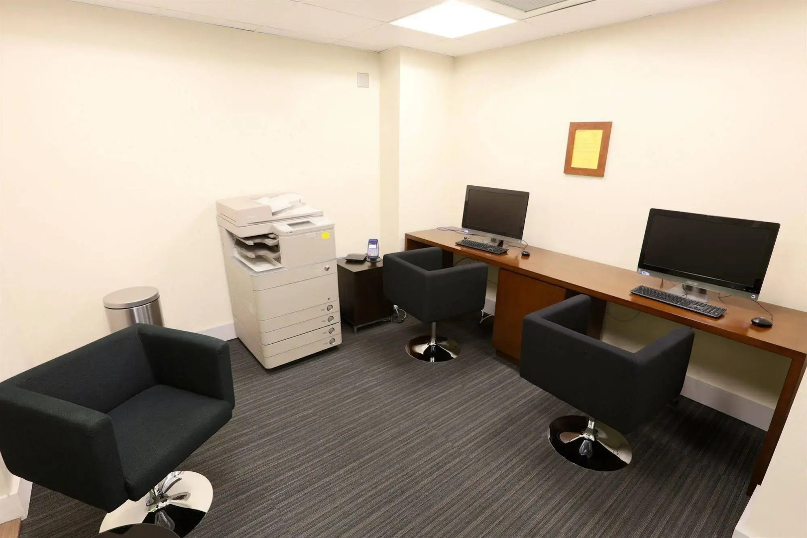 Pelican Residence at One Broadway