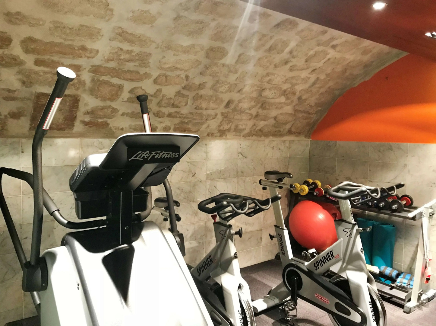 Golden Tulip Opera De Noailles