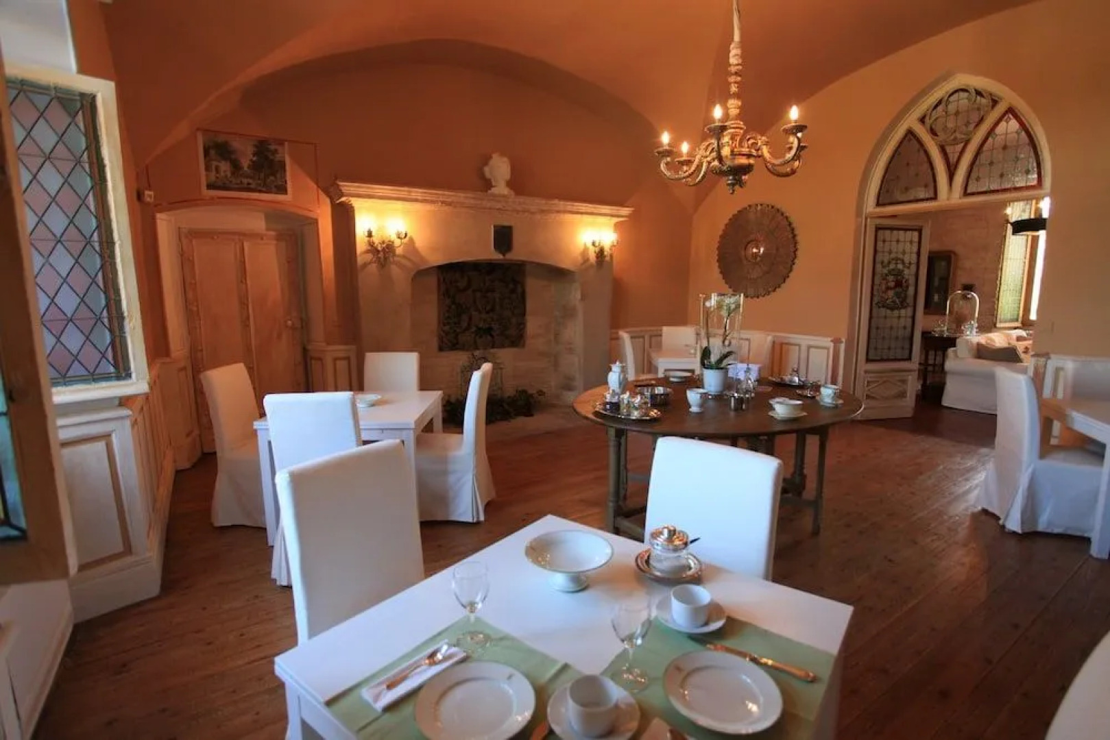 Domaine Du Buc, Le Chateau