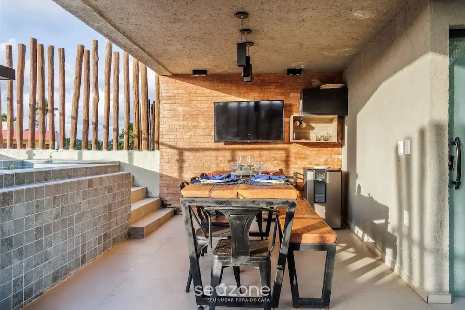 LBH - Houses in a Condominium With Swimming Pool and Barbecue