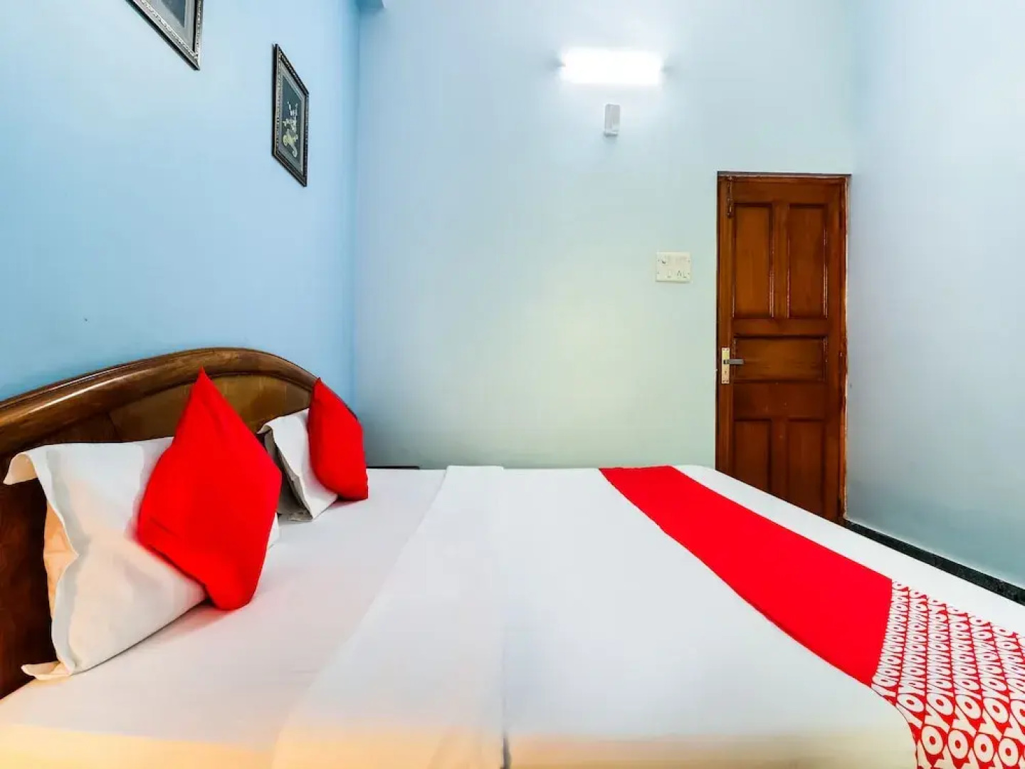 OYO 30121 Hotel Shanti Inn