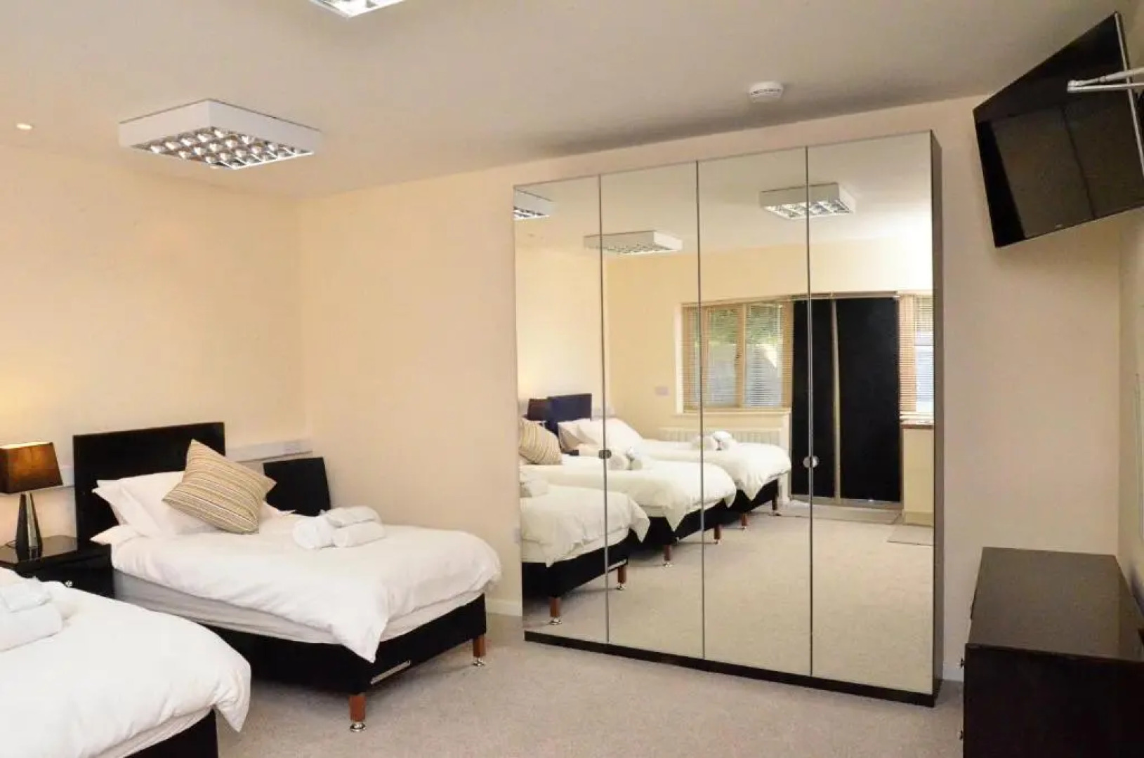 Trade Digs Bath Road