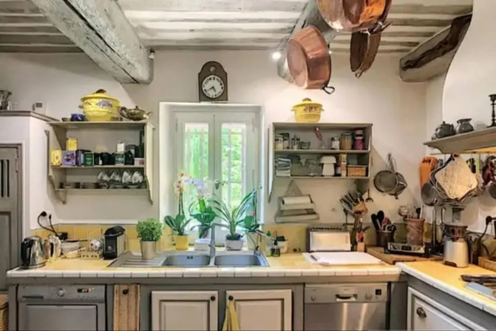 Villa With 5 Bedrooms in Eygalières, With Private Pool, Furnished Garden and Wifi