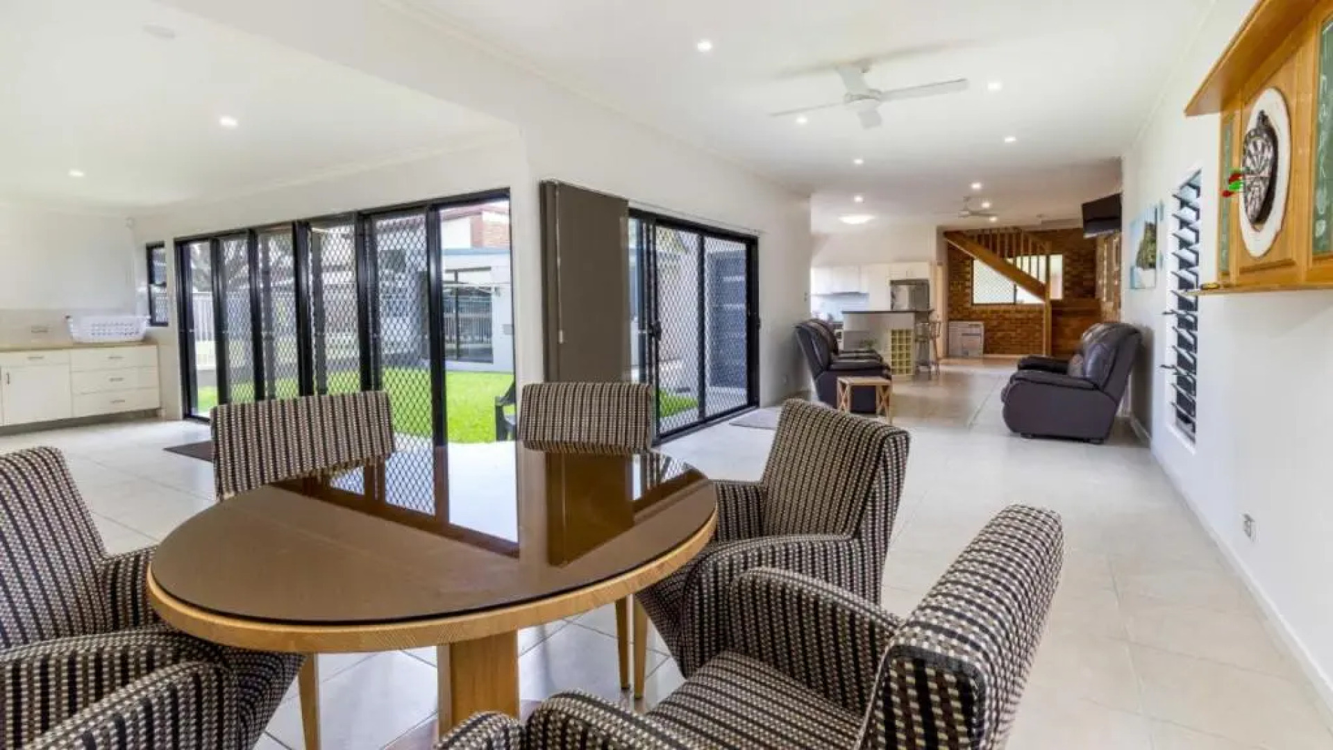 Magical holiday home - Welsby Pde, Bongaree
