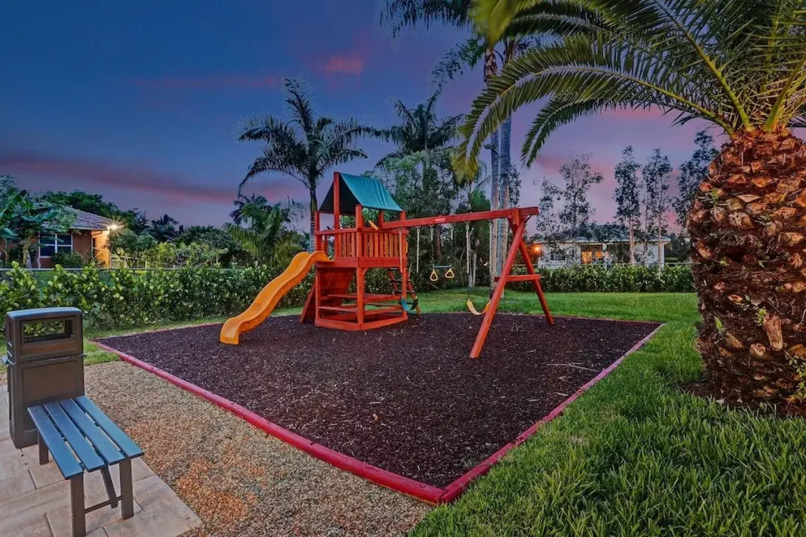 The Grand Luxe 8BR Villa w Pool and Basketball