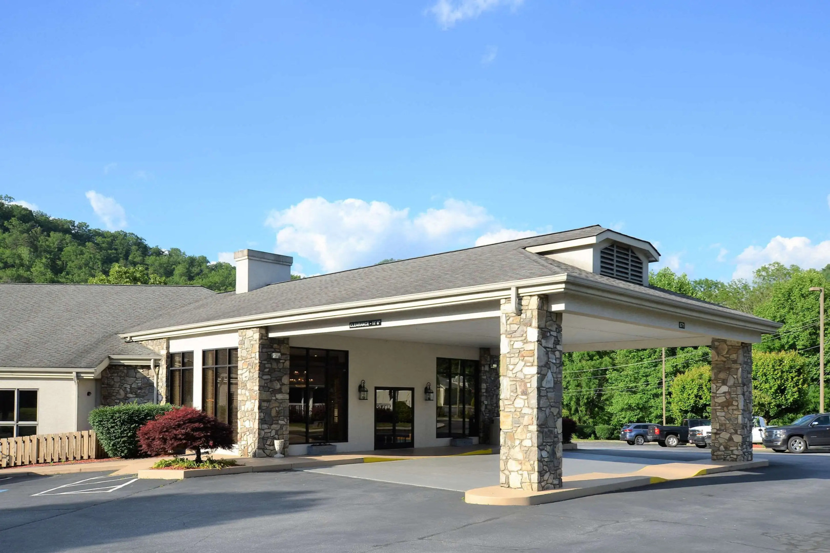 Quality Inn Cherokee Riverside