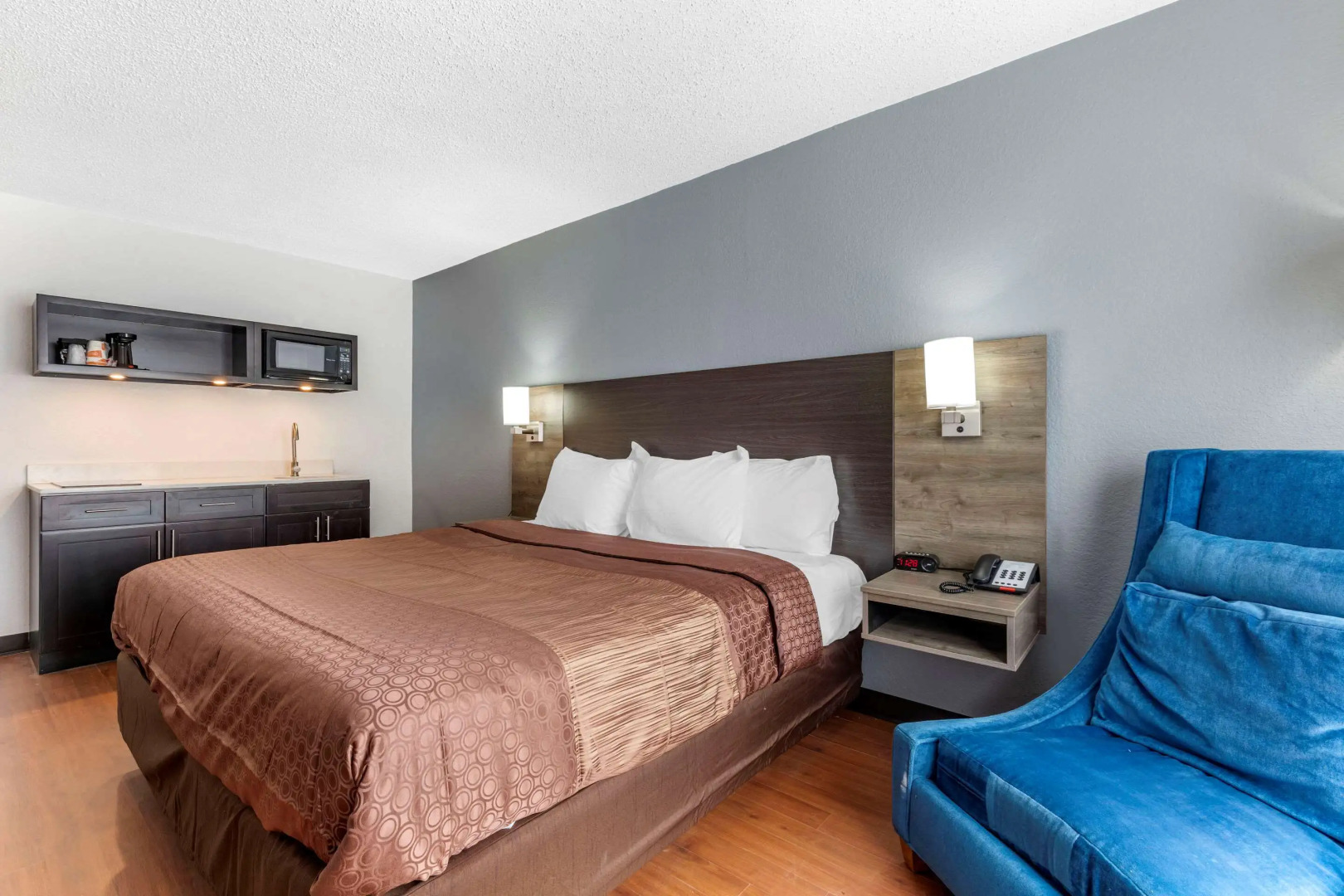 Quality Inn & Suites Sulphur Springs