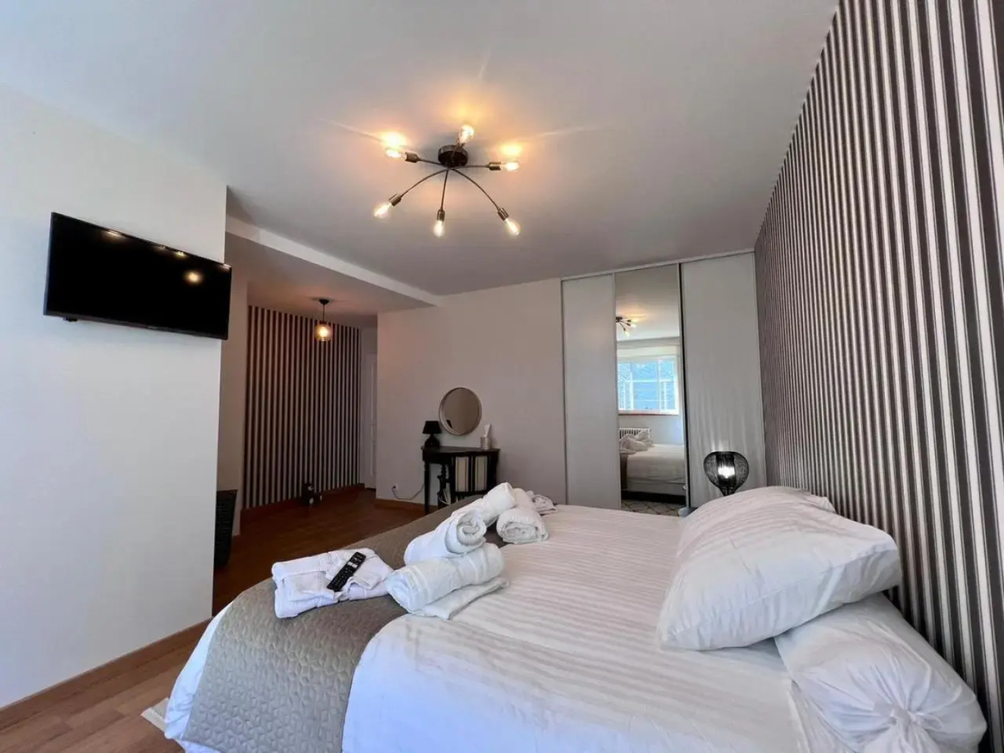 L'Envie D'Eymet, Gãžte Pour 12 Personnes