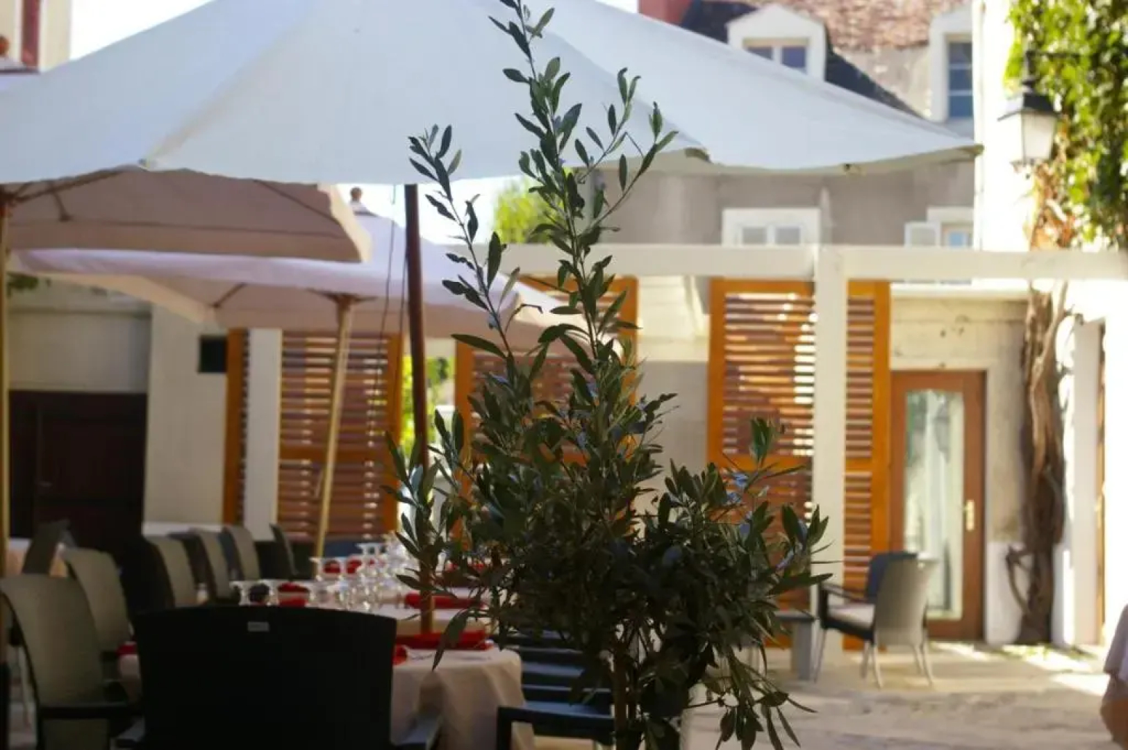 Logis Hotel Le Cheval Noir