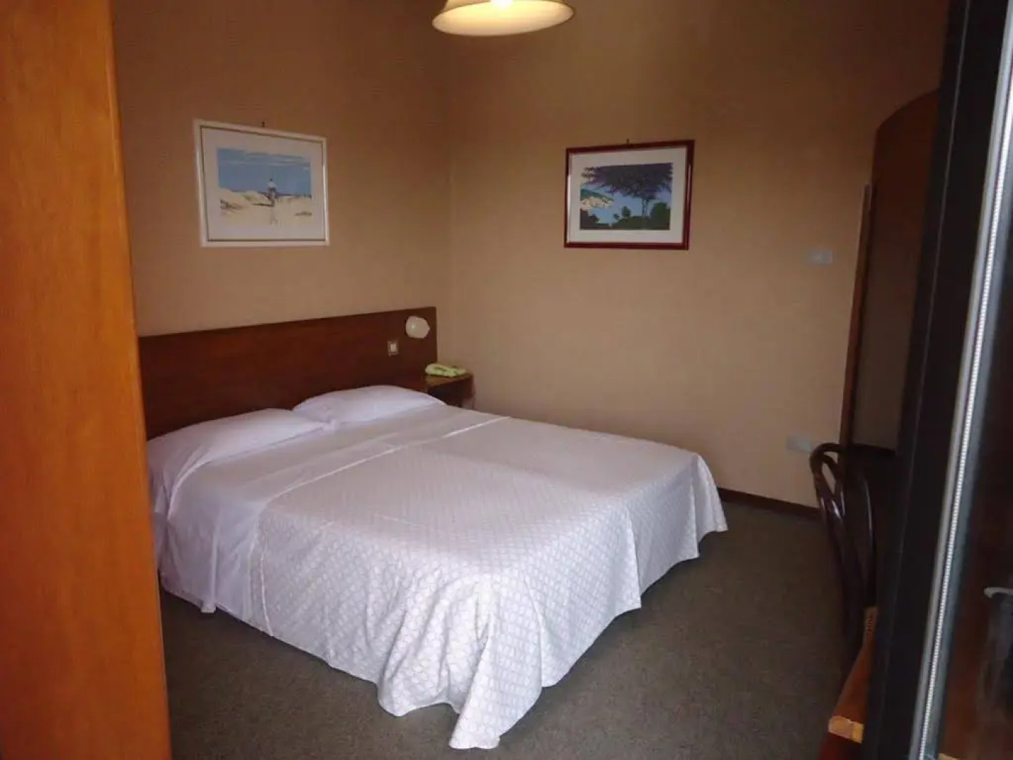 Hotel De La Ville Central