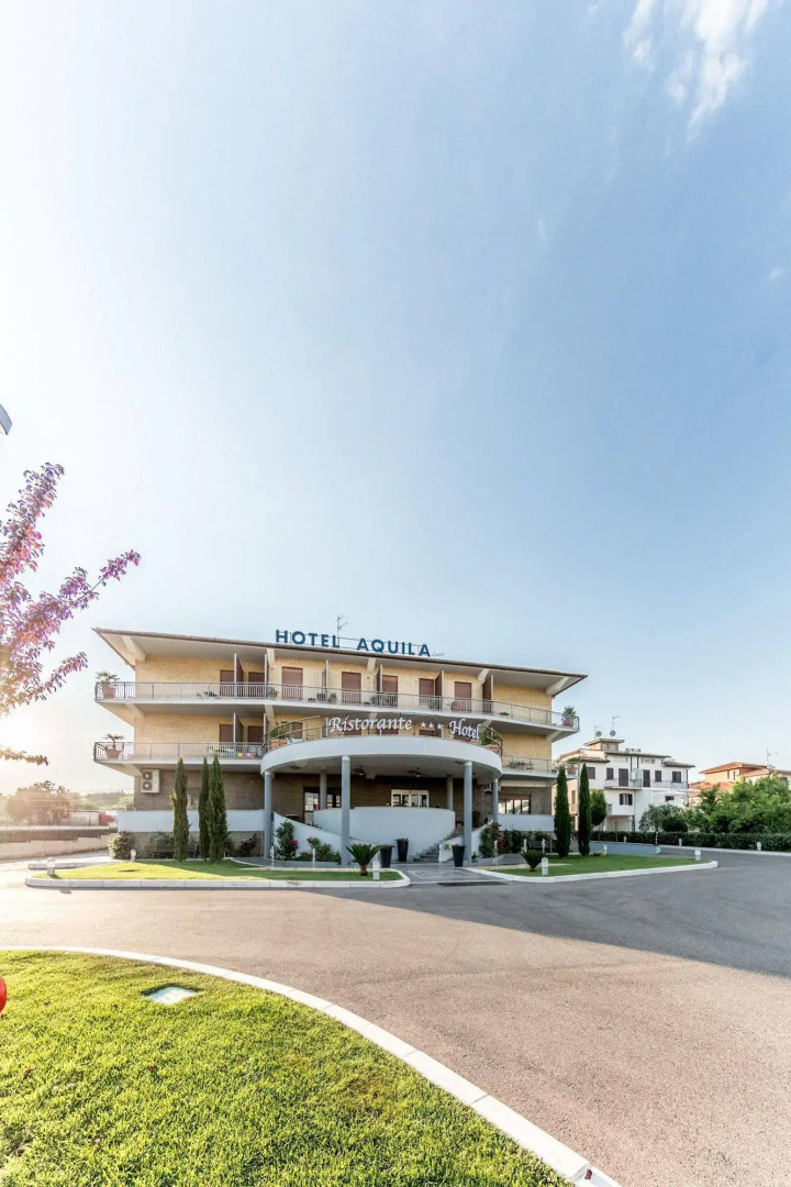 Aquila Hotel
