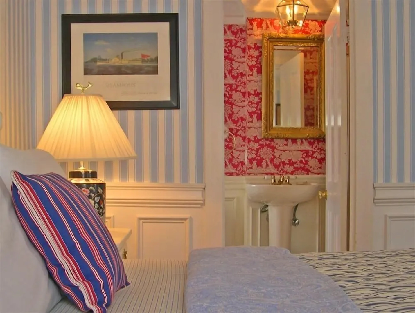 Captain David Kelley House Bed & Breakfast