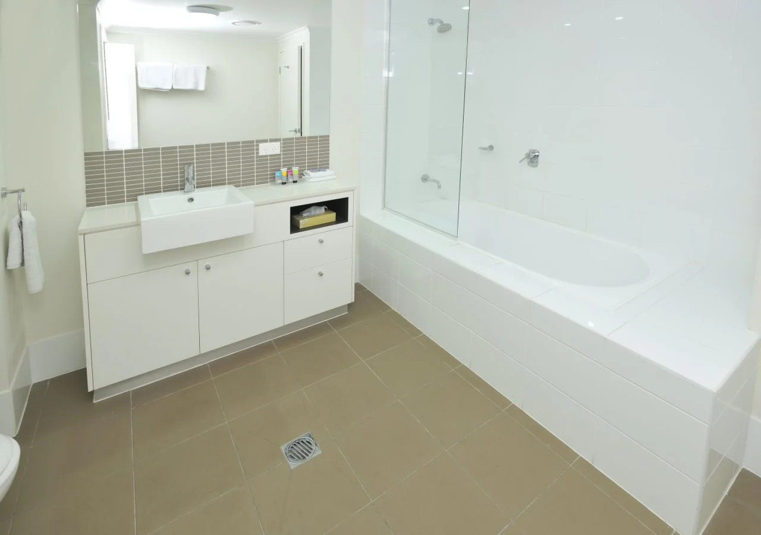 Apartments G60 Gladstone Managed By Metro Hotels